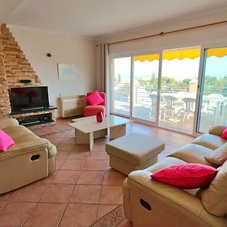 Olivos Villa *